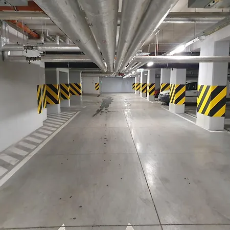 Sokolska 30 Towers - New- Lux- Parking- Sauna- Gym -and The View * 卡托维兹