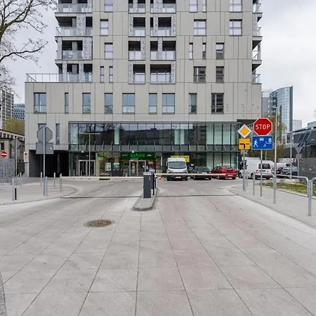 Sokolska 30 Towers - New- Lux- Parking- Sauna- Gym -and The View 公寓 卡托维兹