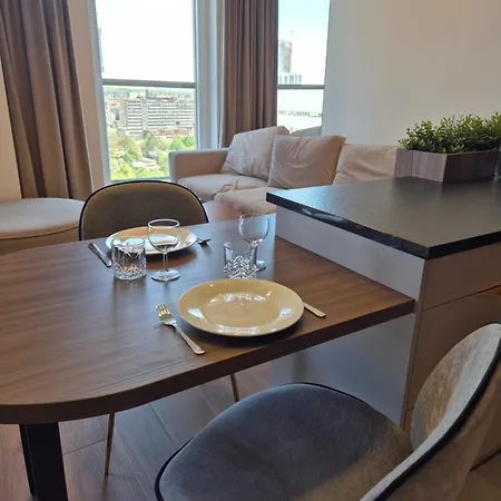 Sokolska 30 Towers - Klimatyzacja- Lux- Parking- Sauna- Gym -and The View Апартаменты *