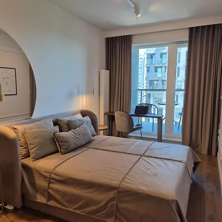 公寓 Sokolska 30 Towers - New- Lux- Parking- Sauna- Gym -and The View *