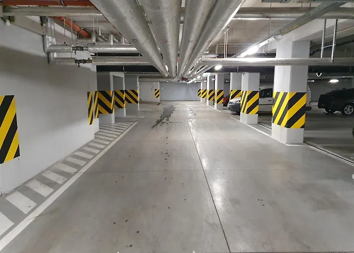 Sokolska 30 Towers - New- Lux- Parking- Sauna- Gym -and The View * 카토비체