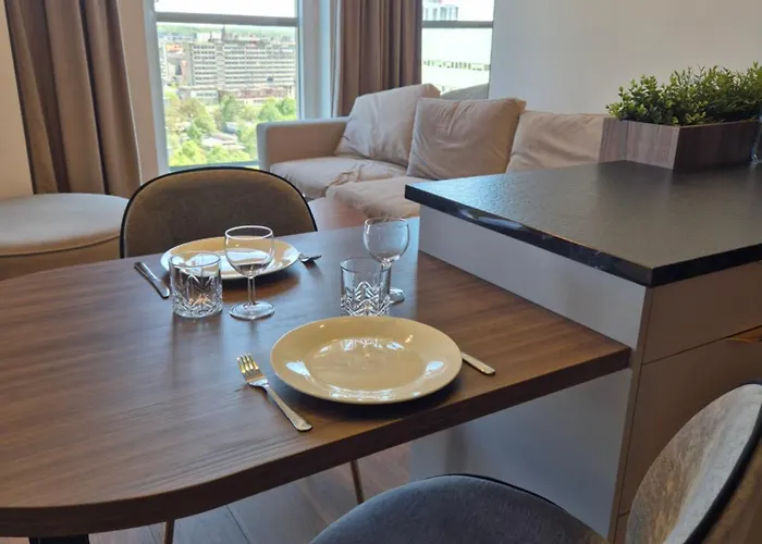 Sokolska 30 Towers - New- Lux- Parking- Sauna- Gym -and The View Διαμέρισμα *