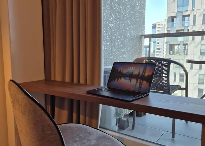 Sokolska 30 Towers - New- Lux- Parking- Sauna- Gym -and The View Διαμέρισμα *