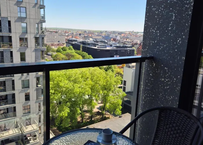 Sokolska 30 Towers - New- Lux- Parking- Sauna- Gym -and The View * Κατοβίτσε